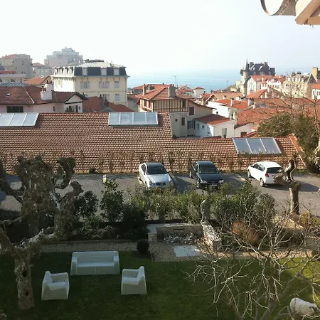 De Silhouette Μπιαρίτζ