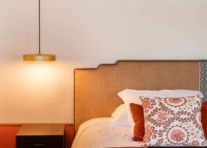 Hotell De Silhouette