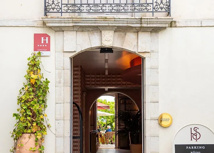 De Silhouette Hotell Biarritz