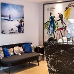 De Silhouette Hotel