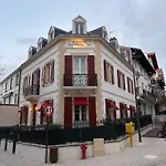De Silhouette Hotel 4*