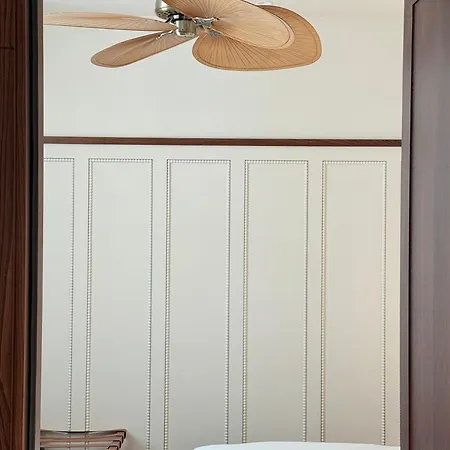 De Silhouette Hotel 4*