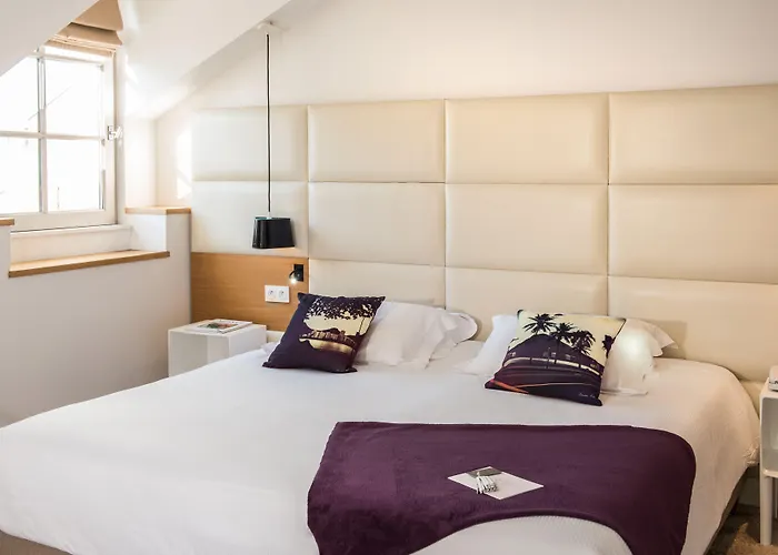 De Silhouette Hotel 4*