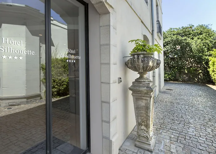 De Silhouette 4* 비아히쯔